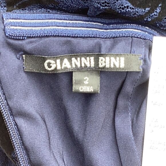 GIANNI BINI NWT WOMENS JUDIE DRESS NAVY LADY LUCK LACE SIZE 2 WEDDING,PARTY - Picture 5 of 7